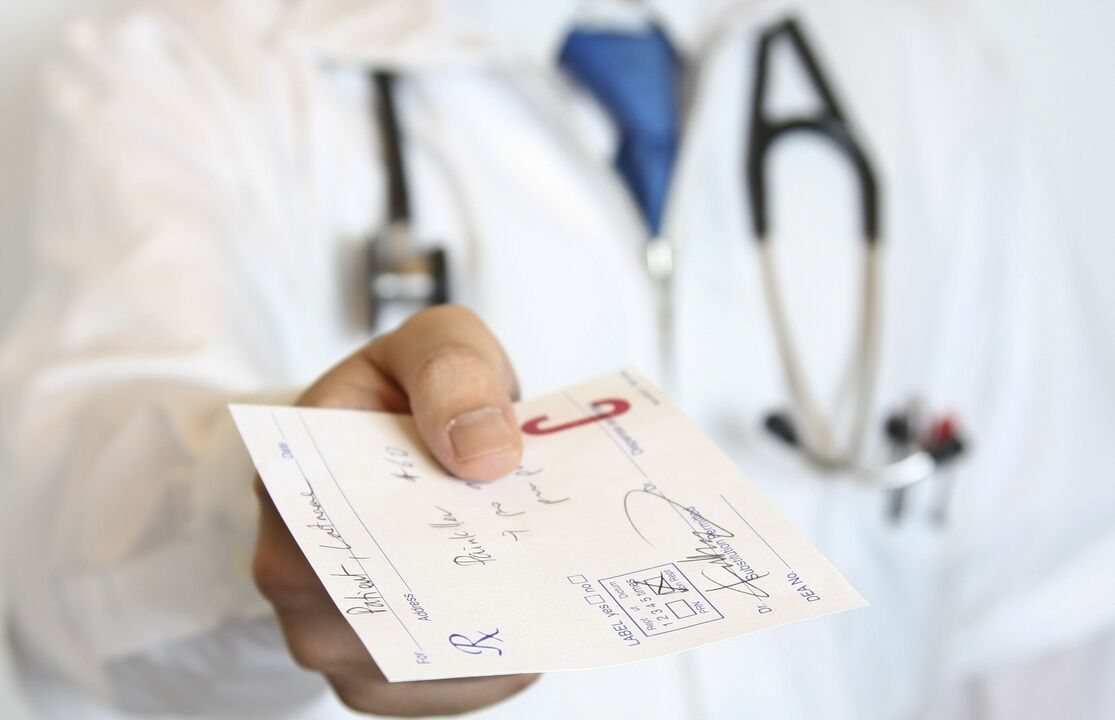 The doctor prescribes a prescription for the treatment of sexual potency problems after the age of 50